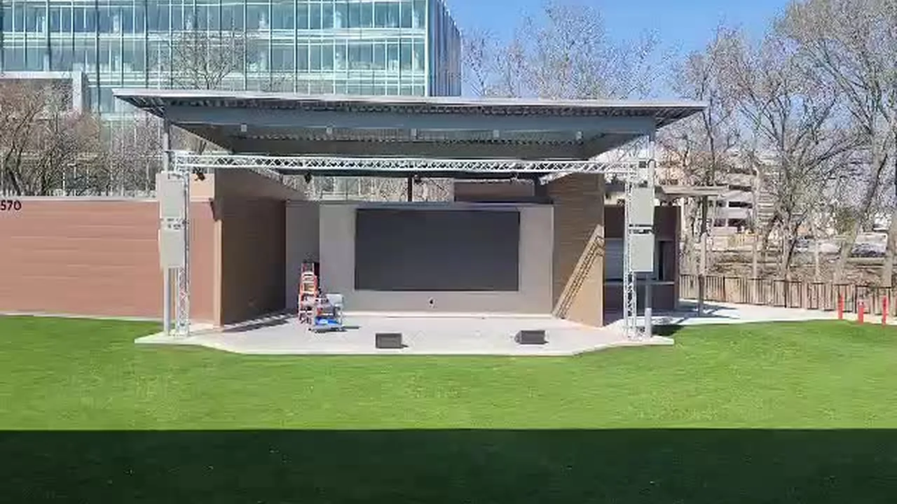 Outdoor TV Installation in Houston: Plan for Heat, Glare, Wi-Fi, and Weather.
